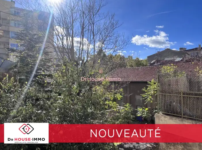 Appartement 4 pièces de 87 m² - Marseille (13005)