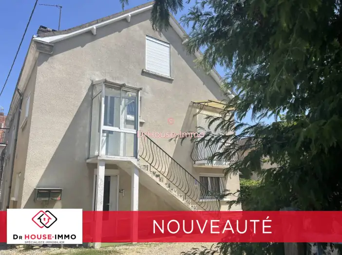 Maison 8 pièces de 193 m² - Châtellerault (86100)