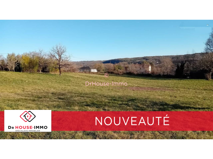 Terrain de 2008m²