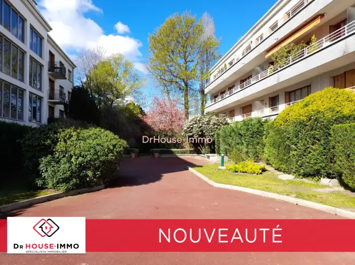 Appartement 5 pièces de 118 m² - Le Raincy (93340)