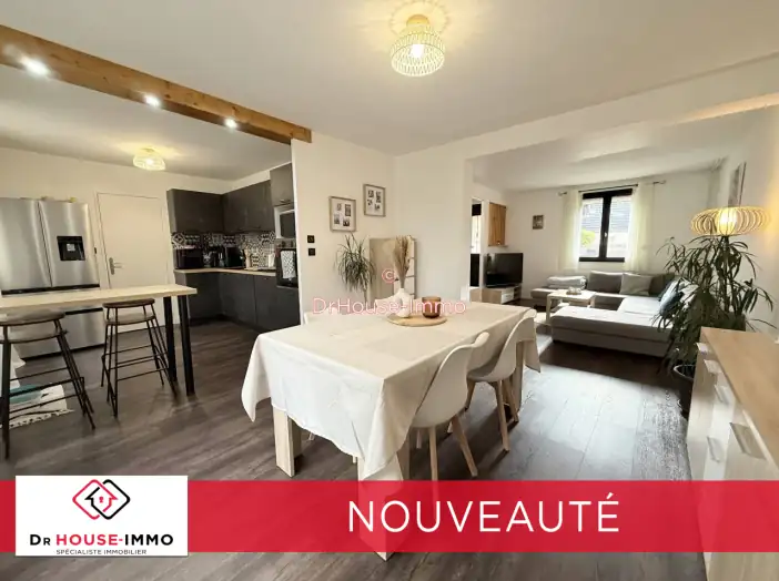 Maison 5 pièces de 91 m² - Saint-Julien-les-Villas (10800)
