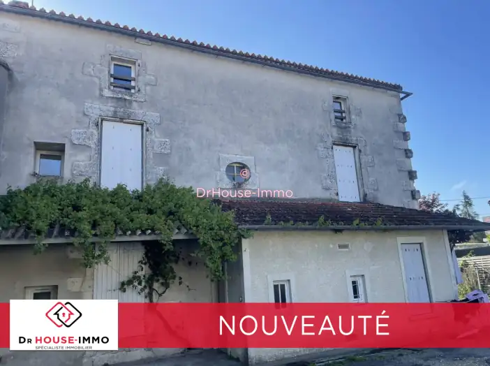 Immeuble 8 pièces de 200 m² - Gond-Pontouvre (16160)