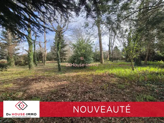 Terrain de 2 700 m² - Seyresse (40180)