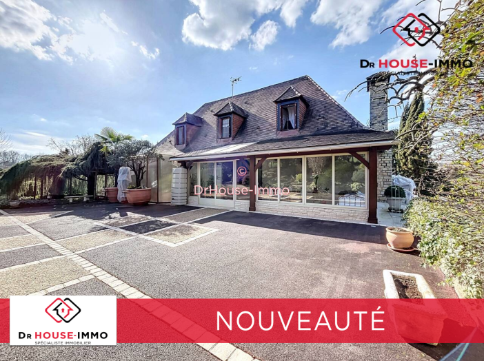 Maison de 222m² - 7 pièces