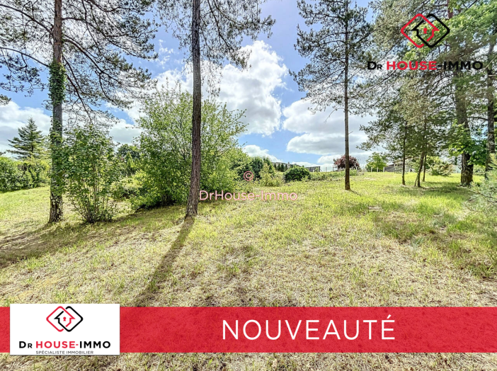Terrain de 1668m²