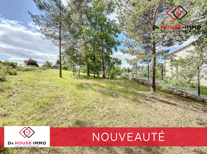 Terrain de 1668m²