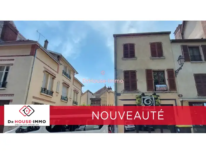 Immeuble de 157 m² - Troyes (10000)