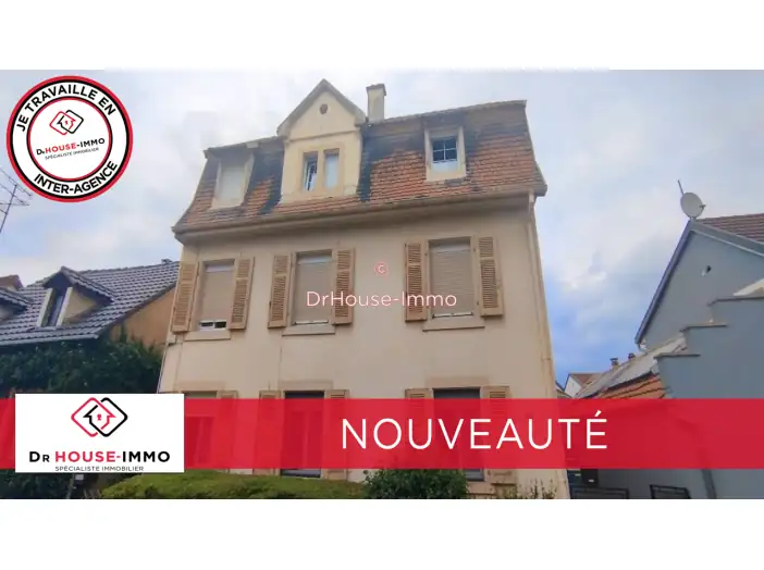 Immeuble 9 pièces de 160 m² - Mulhouse (68100)