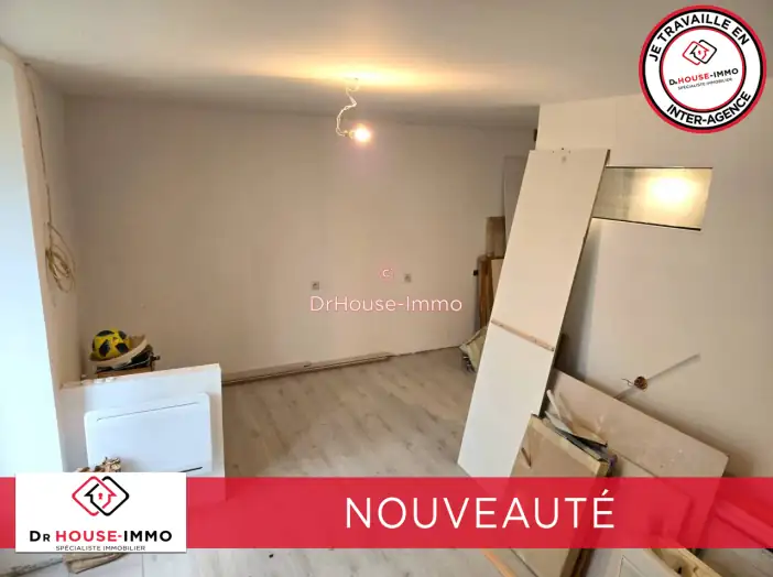 Maison 7 pièces de 140 m² - Neuville-de-Poitou (86170)