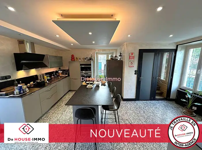 Maison 7 pièces de 201 m² - Migné-Auxances (86440)