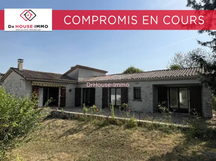 Maison 6 pièces de 162 m² - Angoulême (16000)