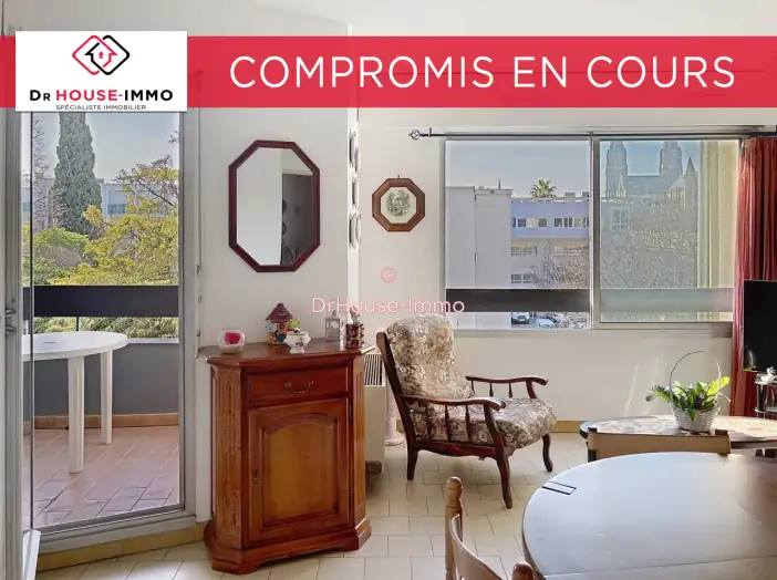 Appartement 2 pièces de 53 m² - Nîmes (30000)