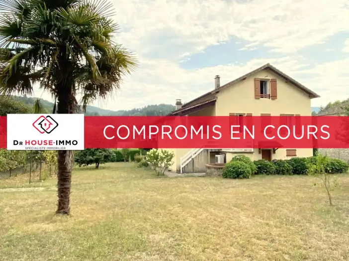 Maison 5 pièces de 130 m² - Prades (07380)