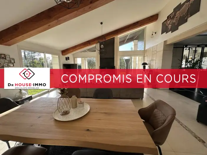 Maison 7 pièces de 183 m² - Chancelade (24650)