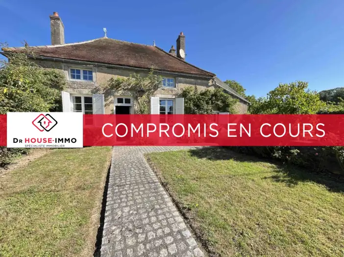 Maison 7 pièces de 190 m² - Saint-Léger-Vauban (89630)