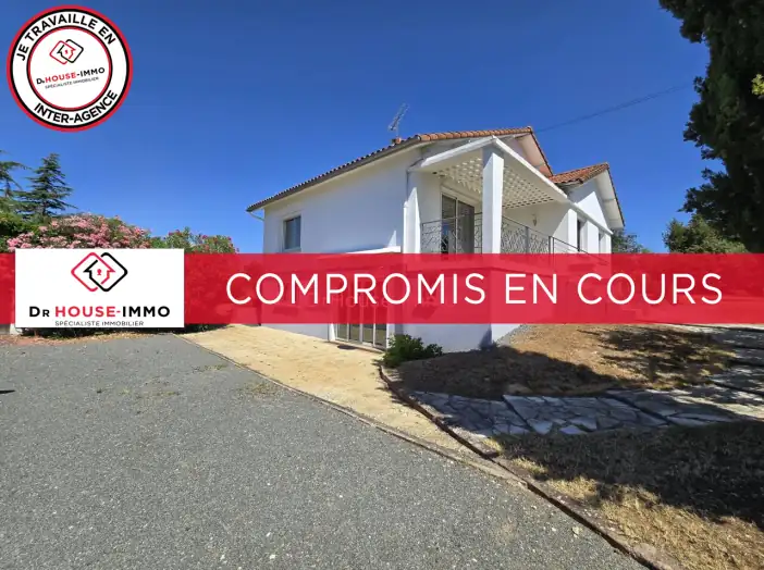 Maison 7 pièces de 211 m² - Niort (79000)