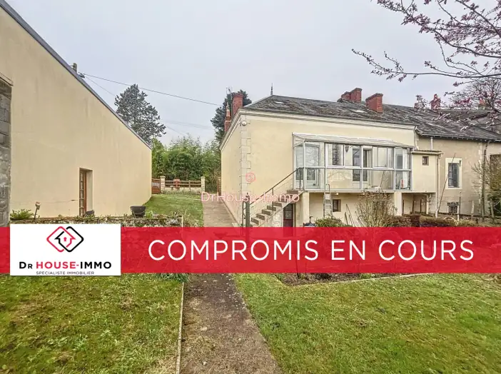 Maison 4 pièces de 97 m² - Château-la-Vallière (37330)