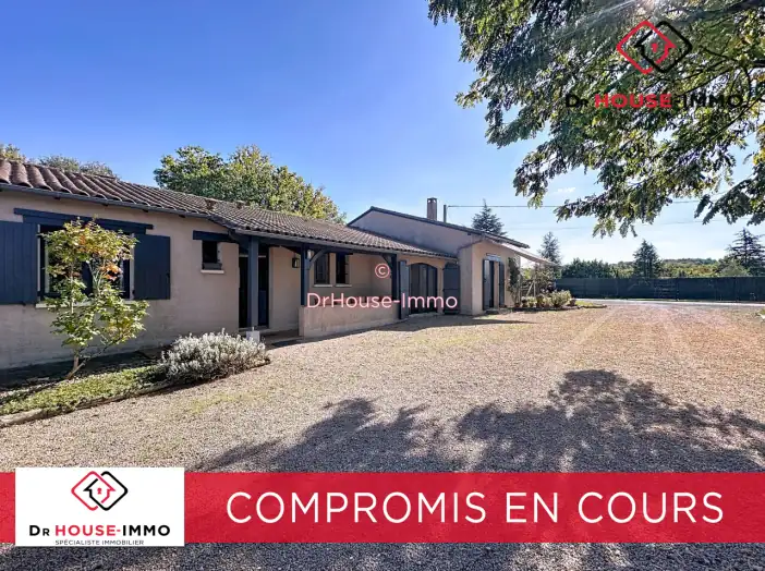 Maison 6 pièces de 155 m² - Eyvirat (24460)