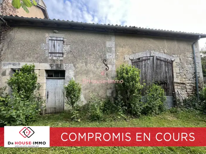 Maison 5 pièces de 194 m² - Tercé (86800)