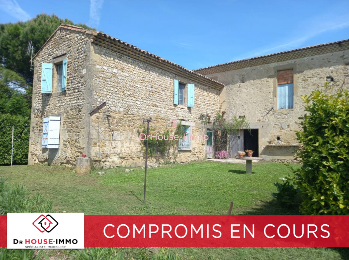 Maison de 270m² - 7 pièces