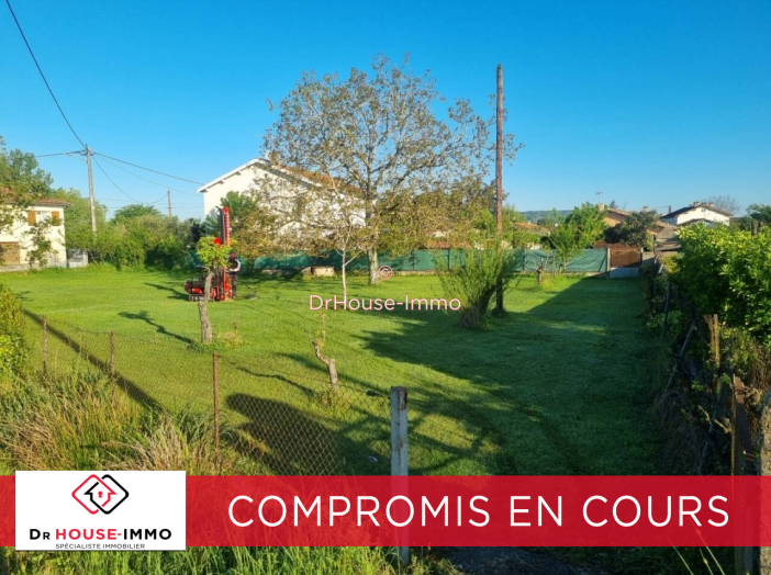 Terrain de 774m²