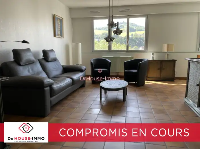 Appartement 4 pièces de 85 m² - Saint-Étienne (42000)