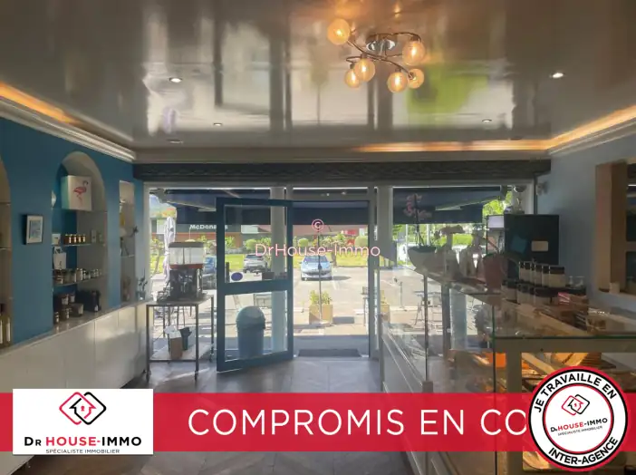 Commerce de 55 m² - Mandelieu-la-Napoule (06210)