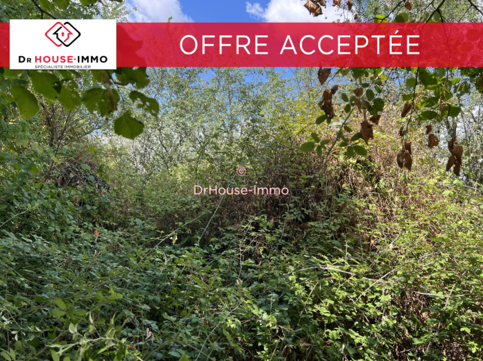 Bien immobilier 1 pièce de 70 m² - Maillet (36340)
