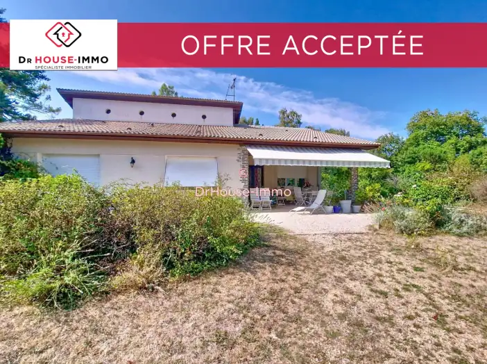 Maison 6 pièces de 181 m² - Saint-Gelais (79410)