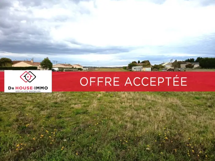 Terrain de 4 400 m² - Pas-de-Jeu (79100)