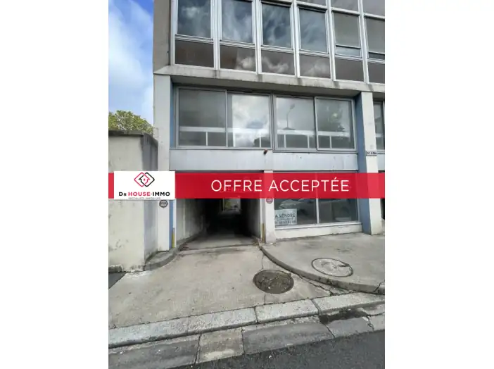 Immeuble 10 pièces de 542 m² - Bourges (18000)