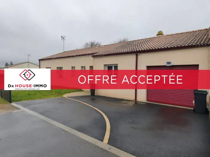 Maison 6 pièces de 104 m² - Saint-Martin-des-Noyers (85140)