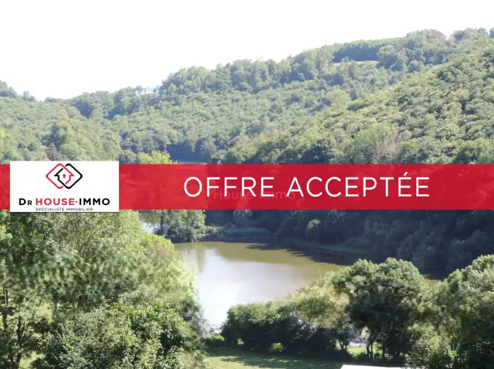 Terrain de 827 200 m² - Oyeu (38690)