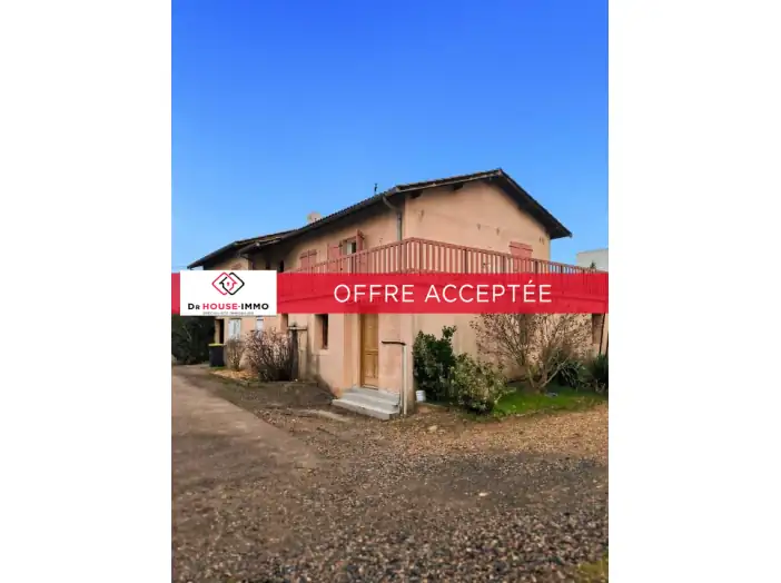 Maison 12 pièces de 282 m² - Reyrieux (01600)