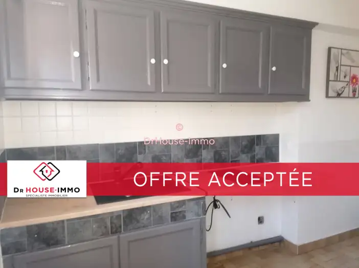 Immeuble 4 pièces de 90 m² - Brive-la-Gaillarde (19100)