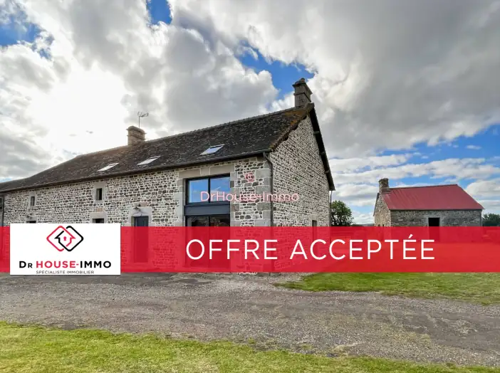 Maison 9 pièces de 220 m² - L'orée d'écouves (61320)