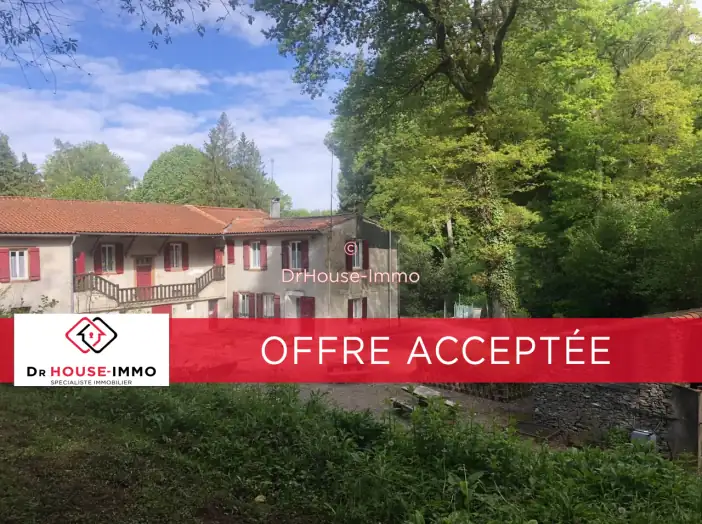 Maison 14 pièces de 450 m² - Saissac (11310)