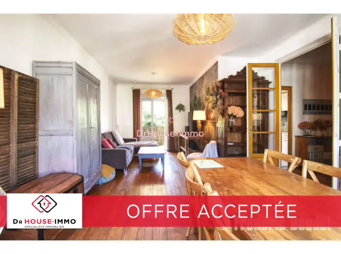 Maison 8 pièces de 175 m² - Périgueux (24000)