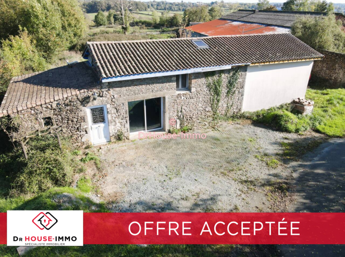 Maison 6 pièces de 140 m² - Verruyes (79310)