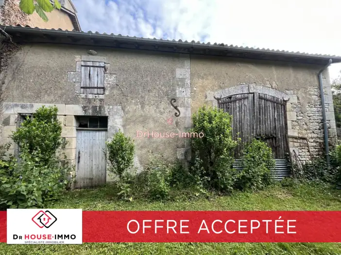 Maison 5 pièces de 194 m² - Tercé (86800)