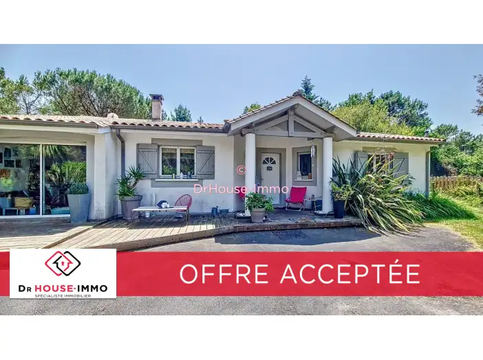 Maison 6 pièces de 139 m² - Le Temple (33680)