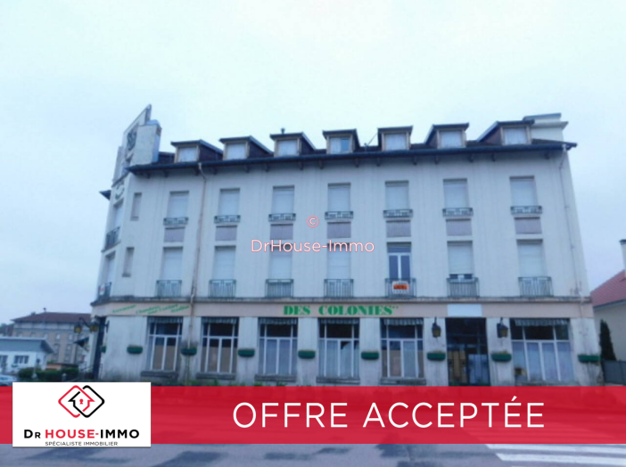 Immeuble de 1200m² - 35 pièces