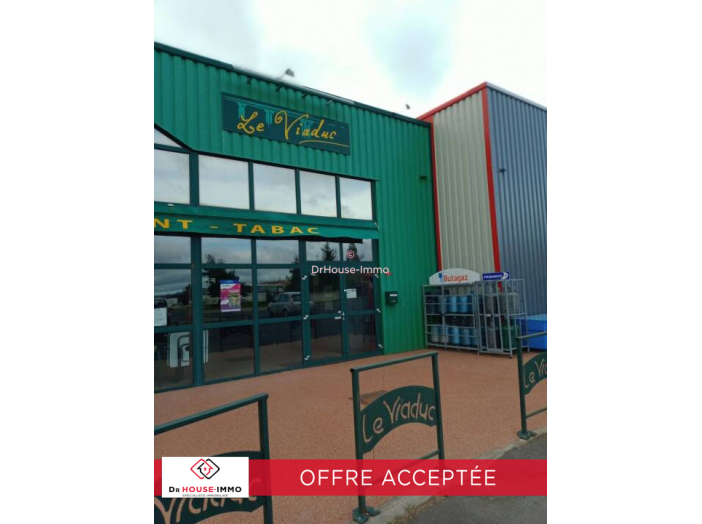 Commerce de 600m² - 6 pièces