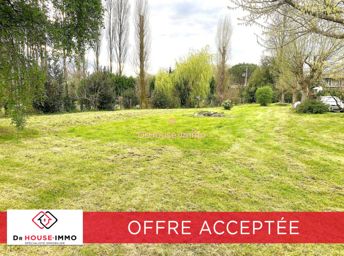 Terrain de 993m²