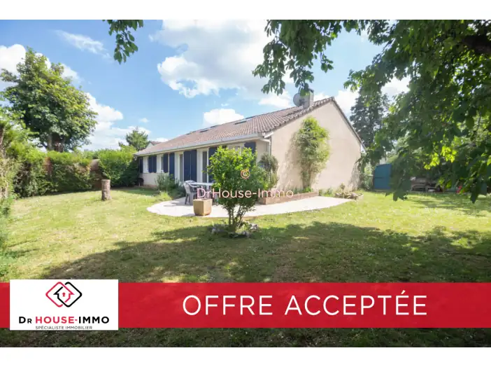 Maison 6 pièces de 106 m² - Saint-Germain-de-la-Grange (78640)