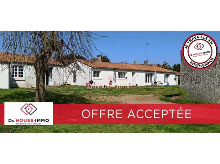 Maison 8 pièces de 180 m² - Saint-Benoist-sur-Mer (85540)