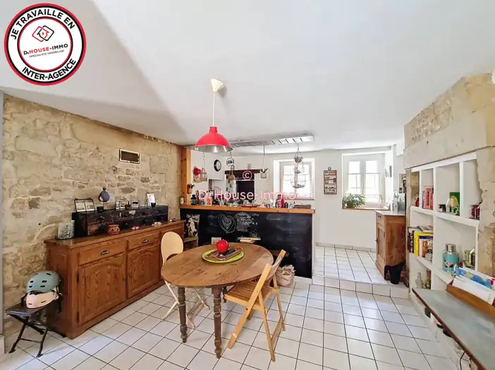 Maison 3 pièces de 108 m² - Saint-Gelais (79410)