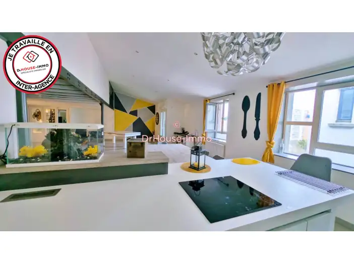 Appartement 5 pièces de 155 m² - Saint-Étienne (42100)