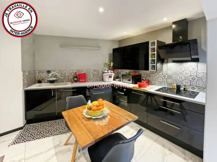 Maison 4 pièces de 69 m² - Fareins (01480)