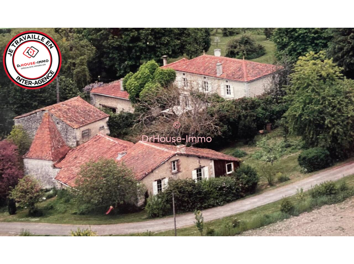 Maison de 288m² - 8 pièces